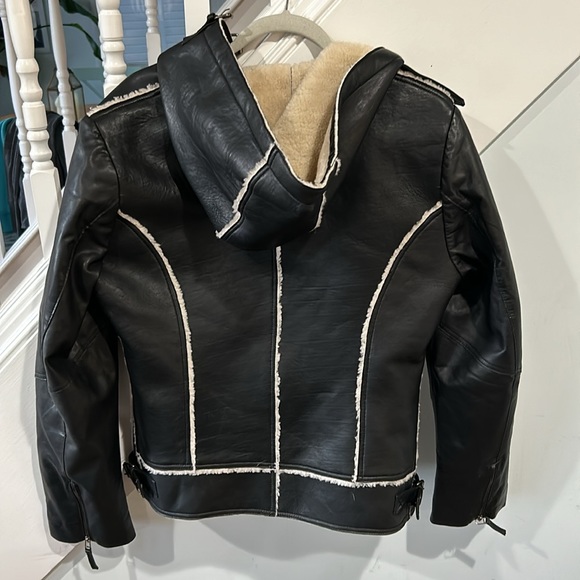 Scully XL hooded leather bomber jacket with lamb lining. Never worn. - Picture 3 of 6